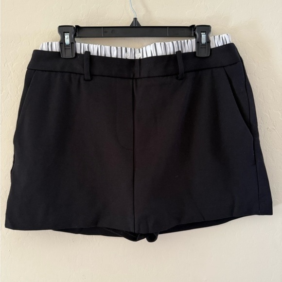 Zara Black and White Tailored Shorts - Picture 1 of 4